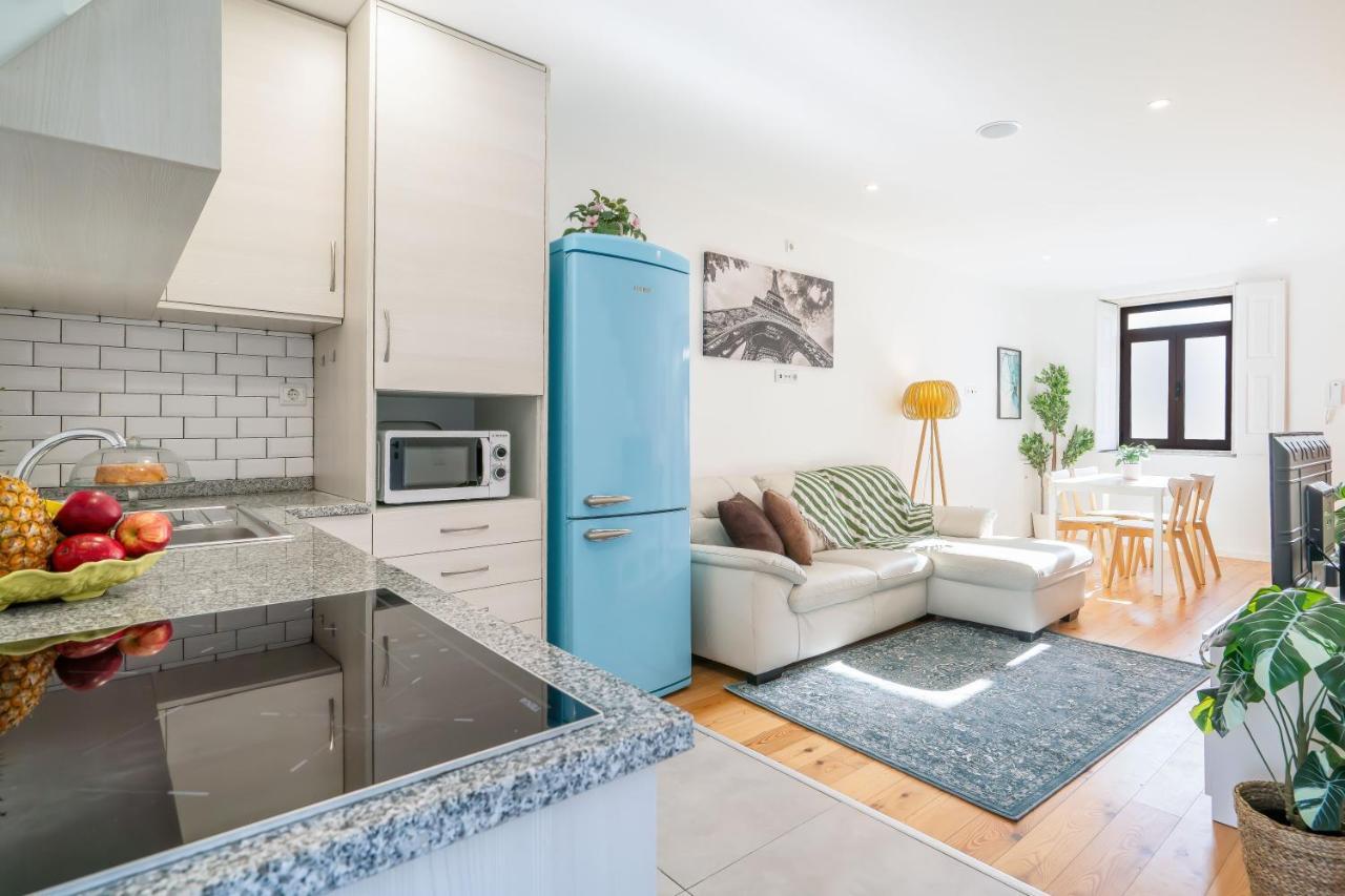 Host Wise - Elegant Colorful House W Private Terrace Сasa de vacaciones *